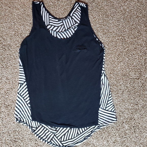 A.n.a Adorable Tank Top - Picture 2 of 7